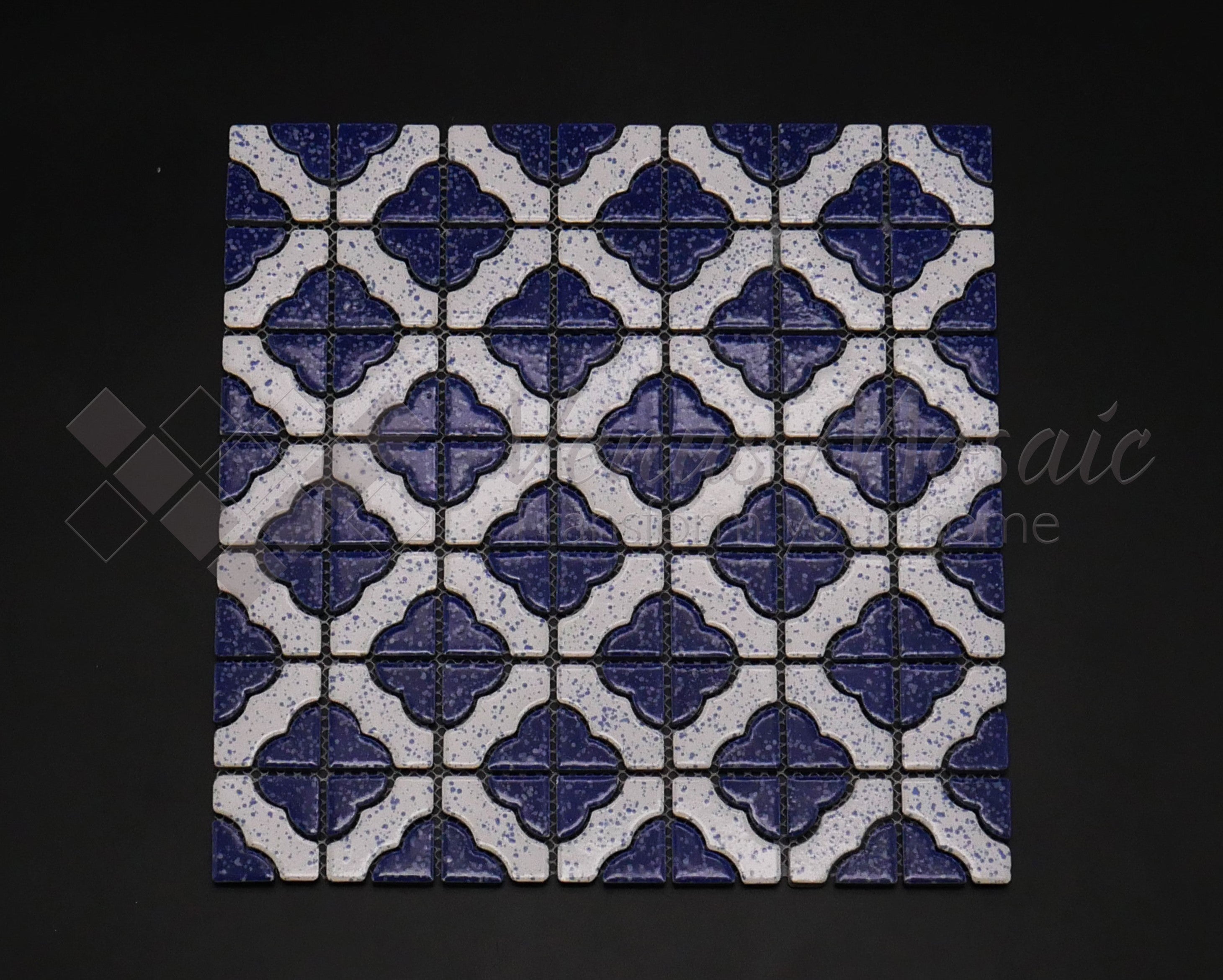 Venus Mosaic Porcelain Clover Tile