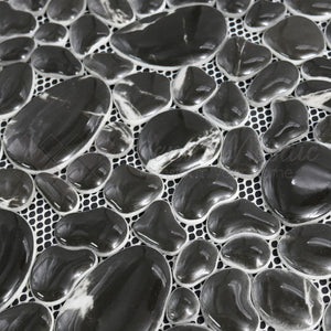 Venus Mosaic Glass Tile Pebbles